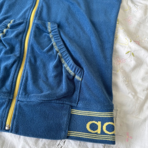 RARE Adidas Blue Hooded Terry Cloth Sweater with Yellow Accents - Picture 3 of 10